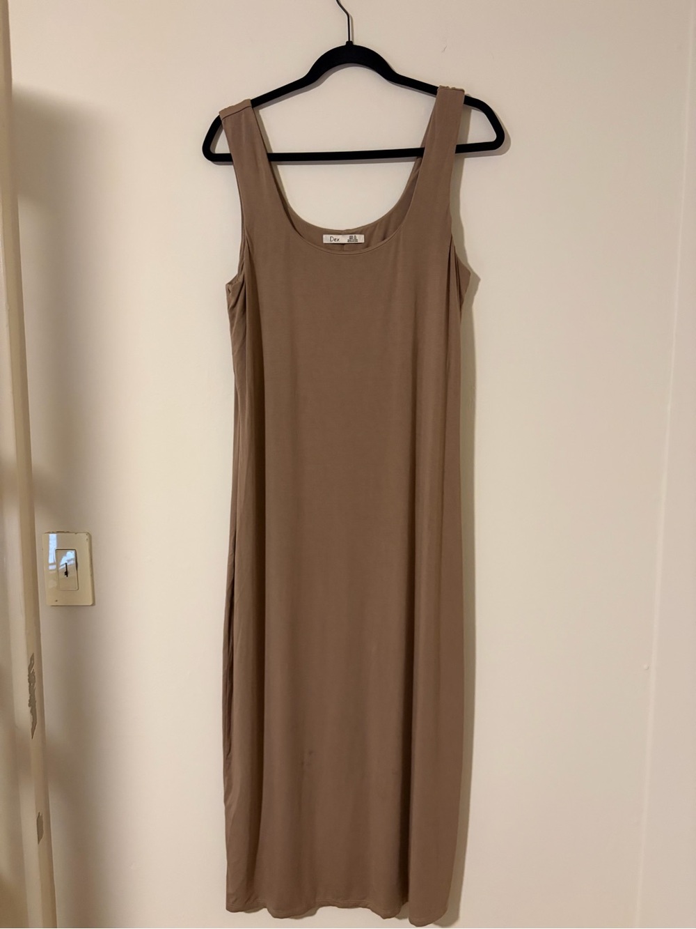 Dex - Sleeveless Stretchy Maxi Dress in Taupe/Brown